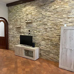 34 Arena House , Palermo Italia