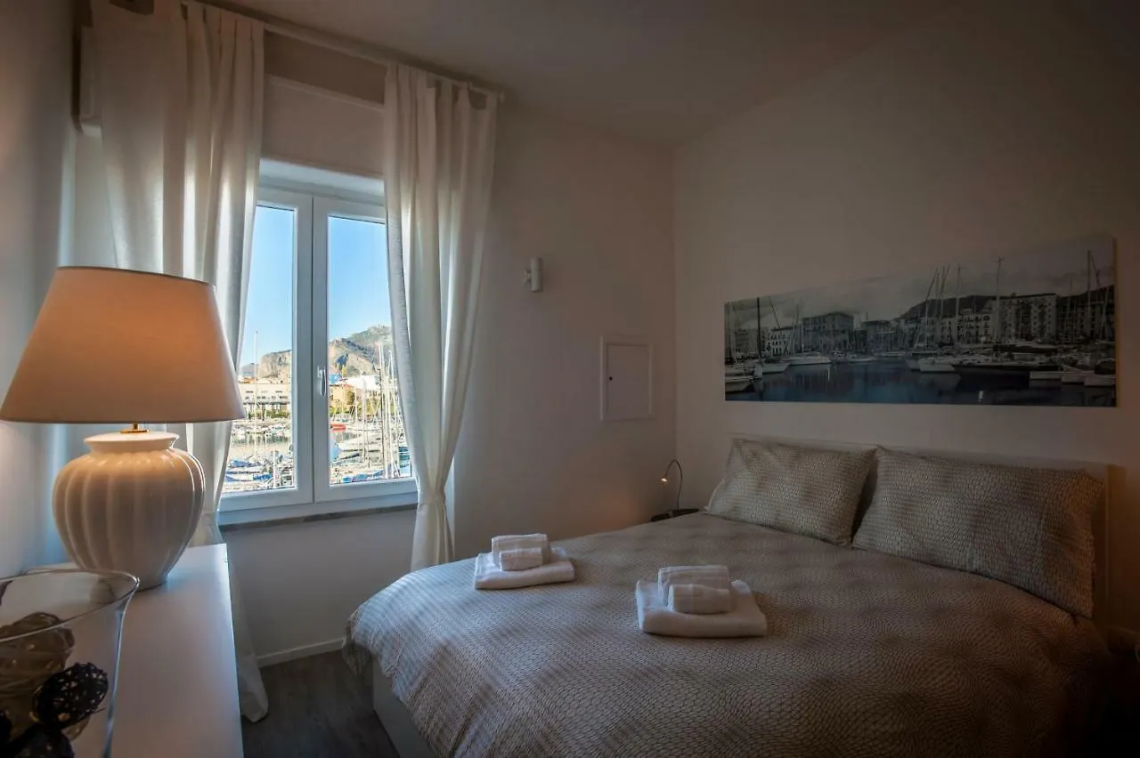 Apartamento Ci'Cala House Palermo 0*,